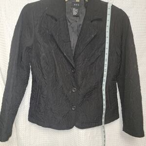 R.Q.T. Jacket Lightweight Quilted, button Front, Embroidery accents small